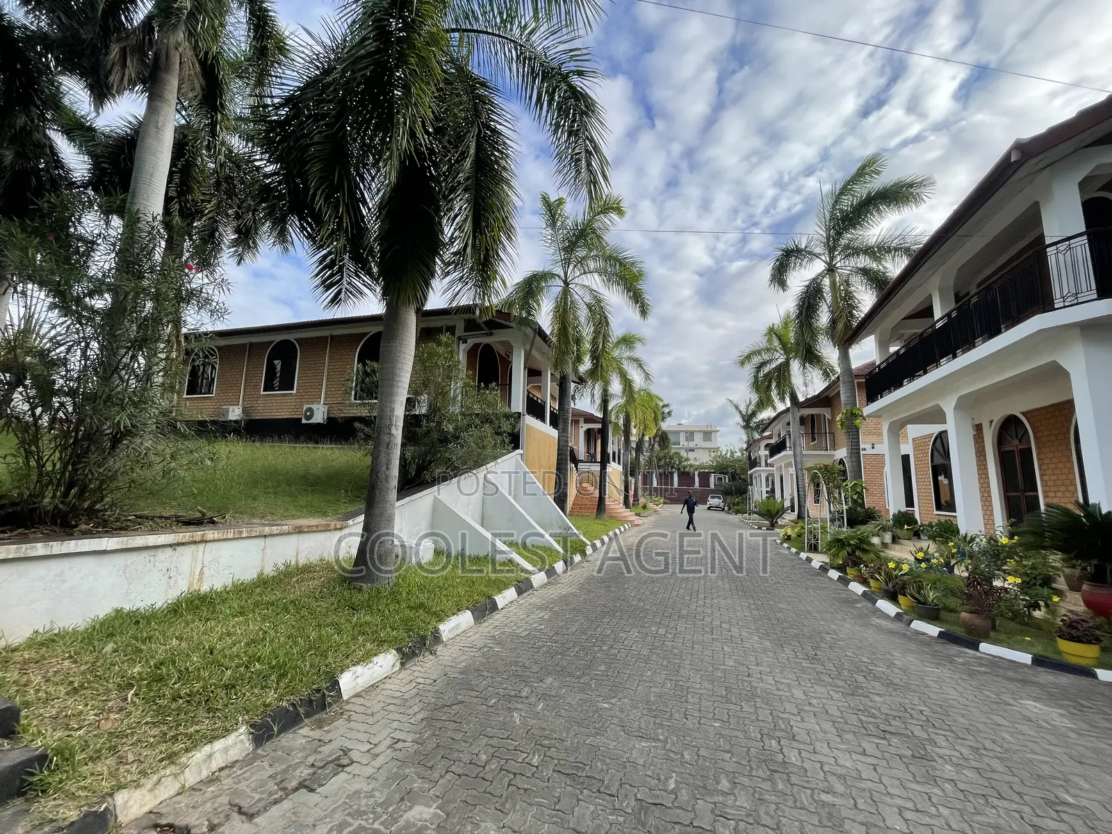 3bdrm Villa in Mikocheni, Kinondoni for rent in Kinondoni