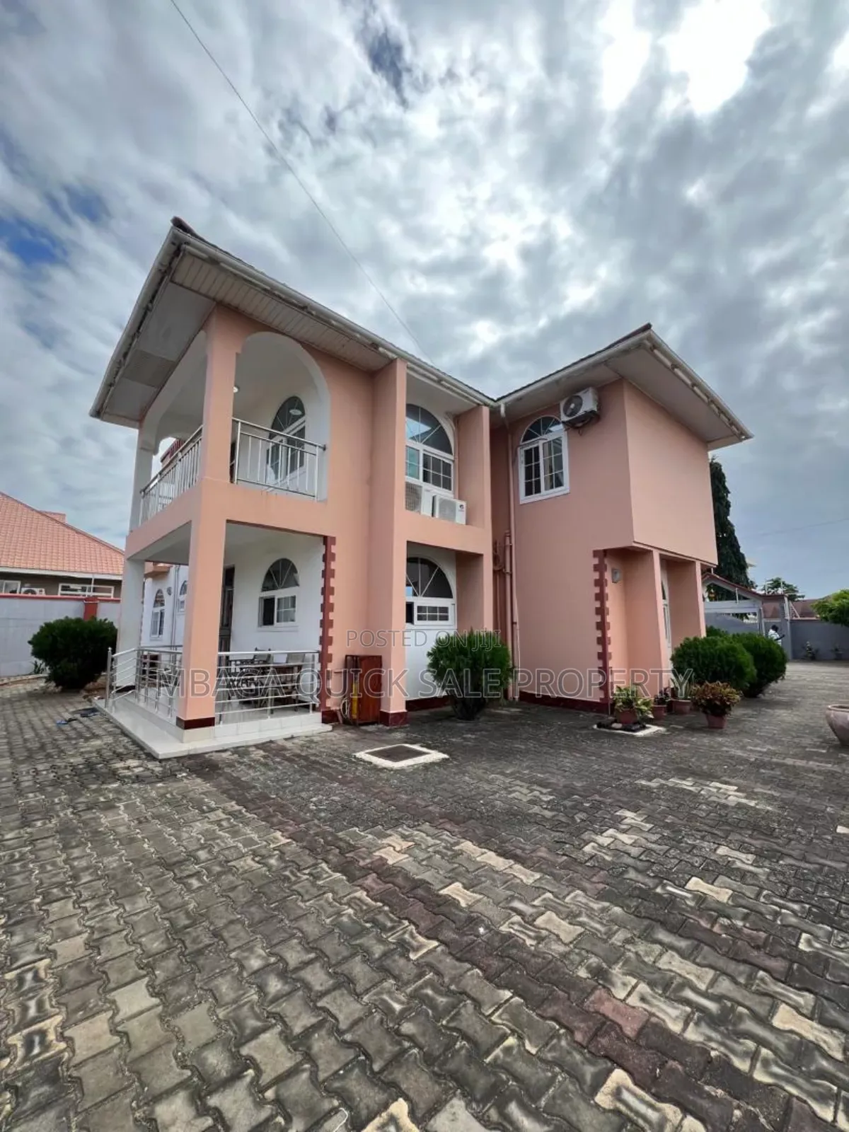5bdrm House in Mbezi Beach Upande for sale in Mbezi Beach