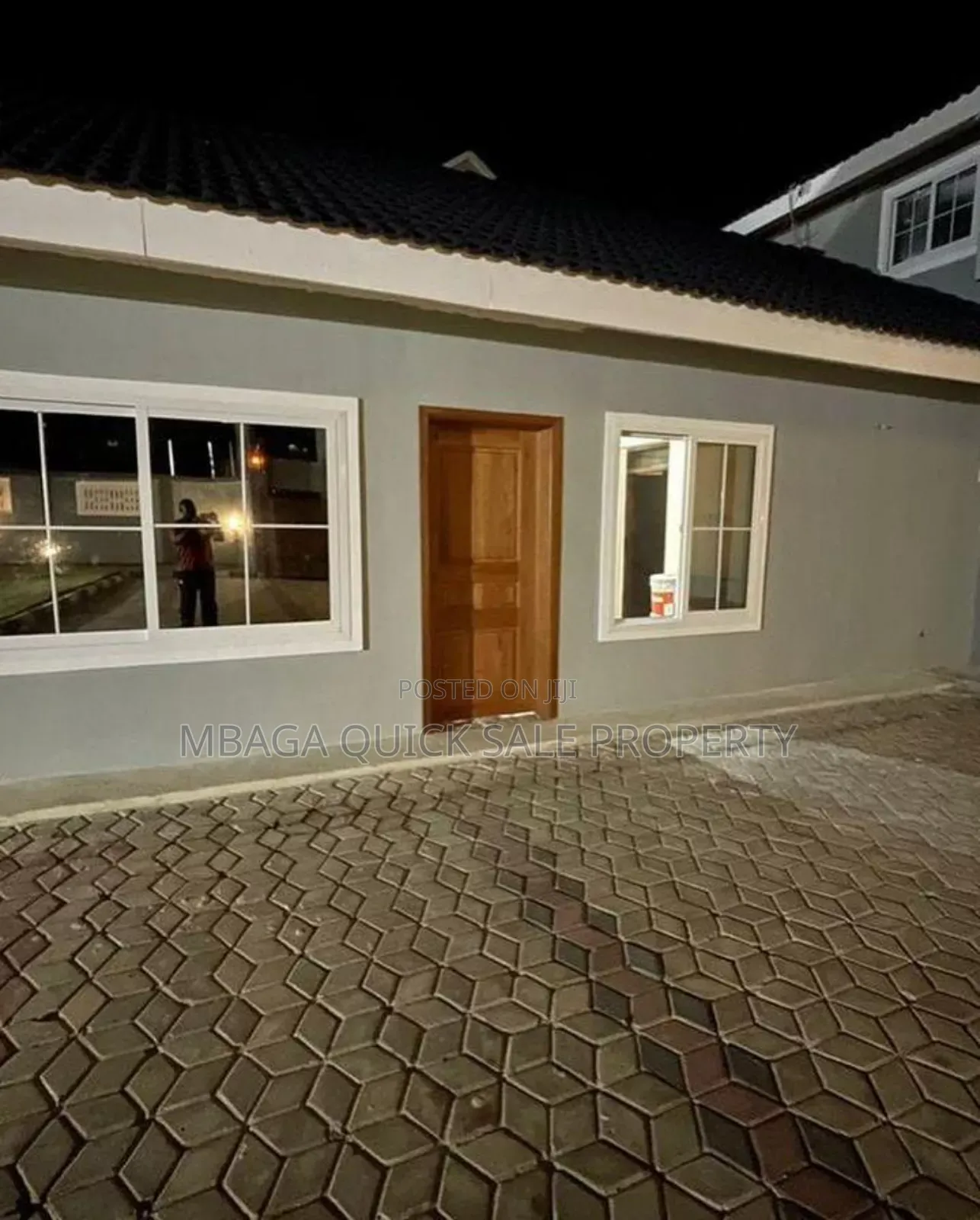 8bdrm House in Mbezi Beach for sale in Mbezi Beach