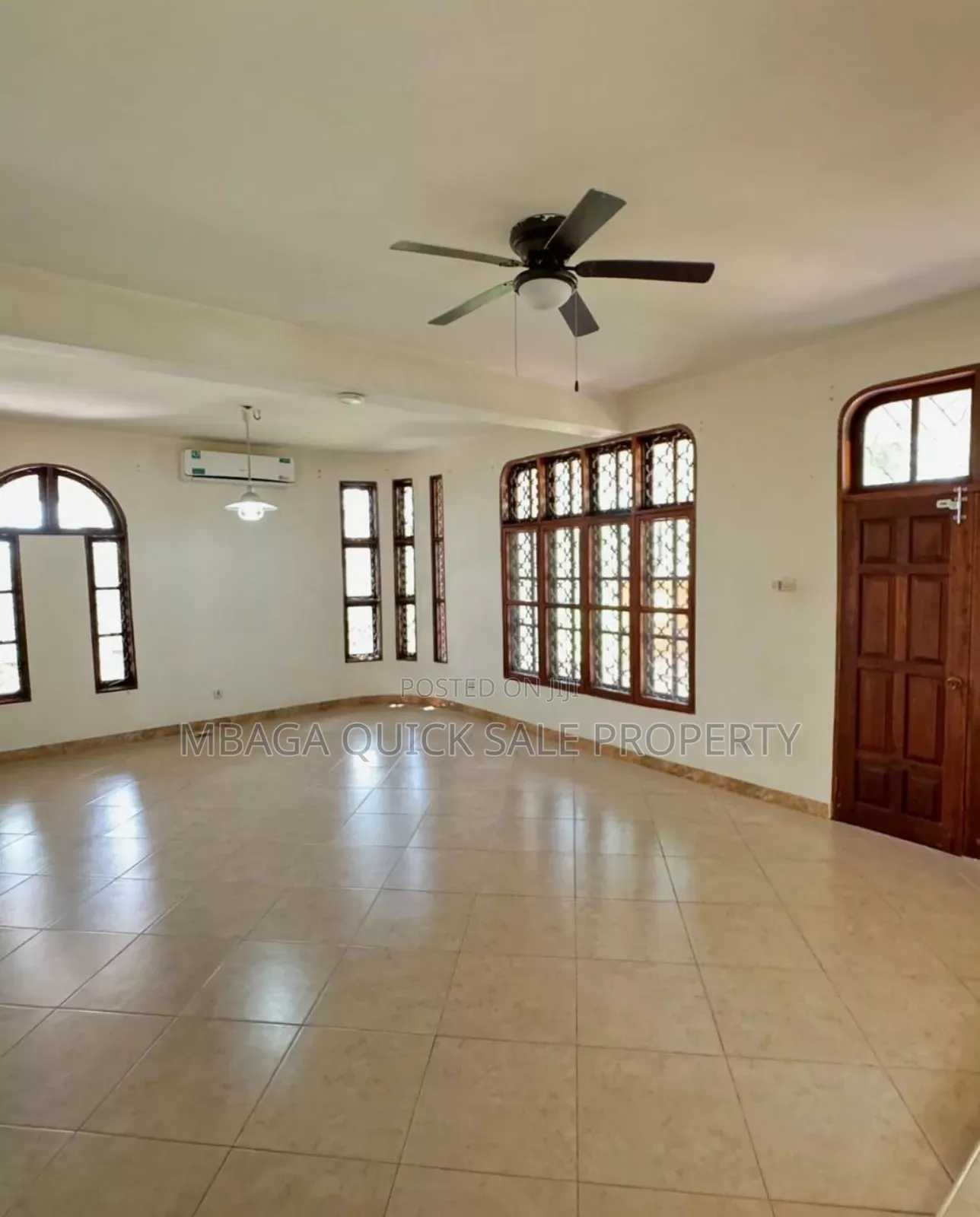 6bdrm House in Jangwani Beach for rent in Mbezi Beach