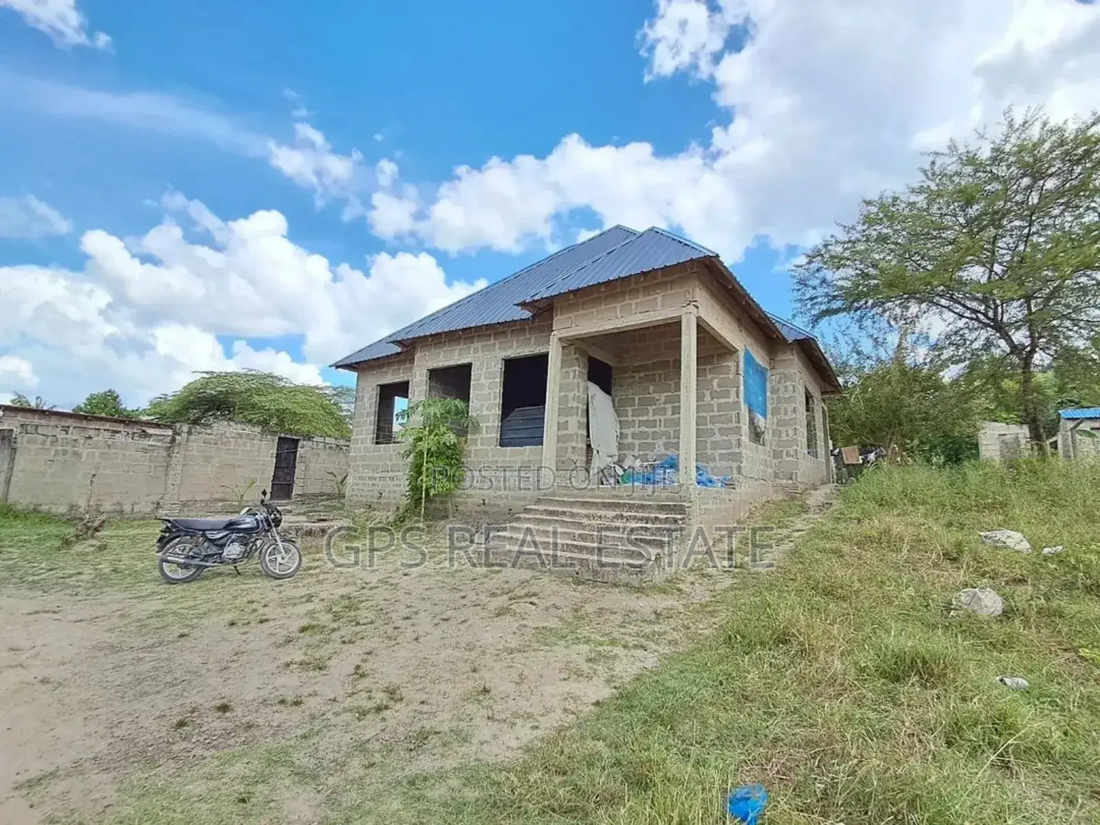 3bdrm House in Kiluvya Kwa Komba, Kinondoni for sale in Kinondoni