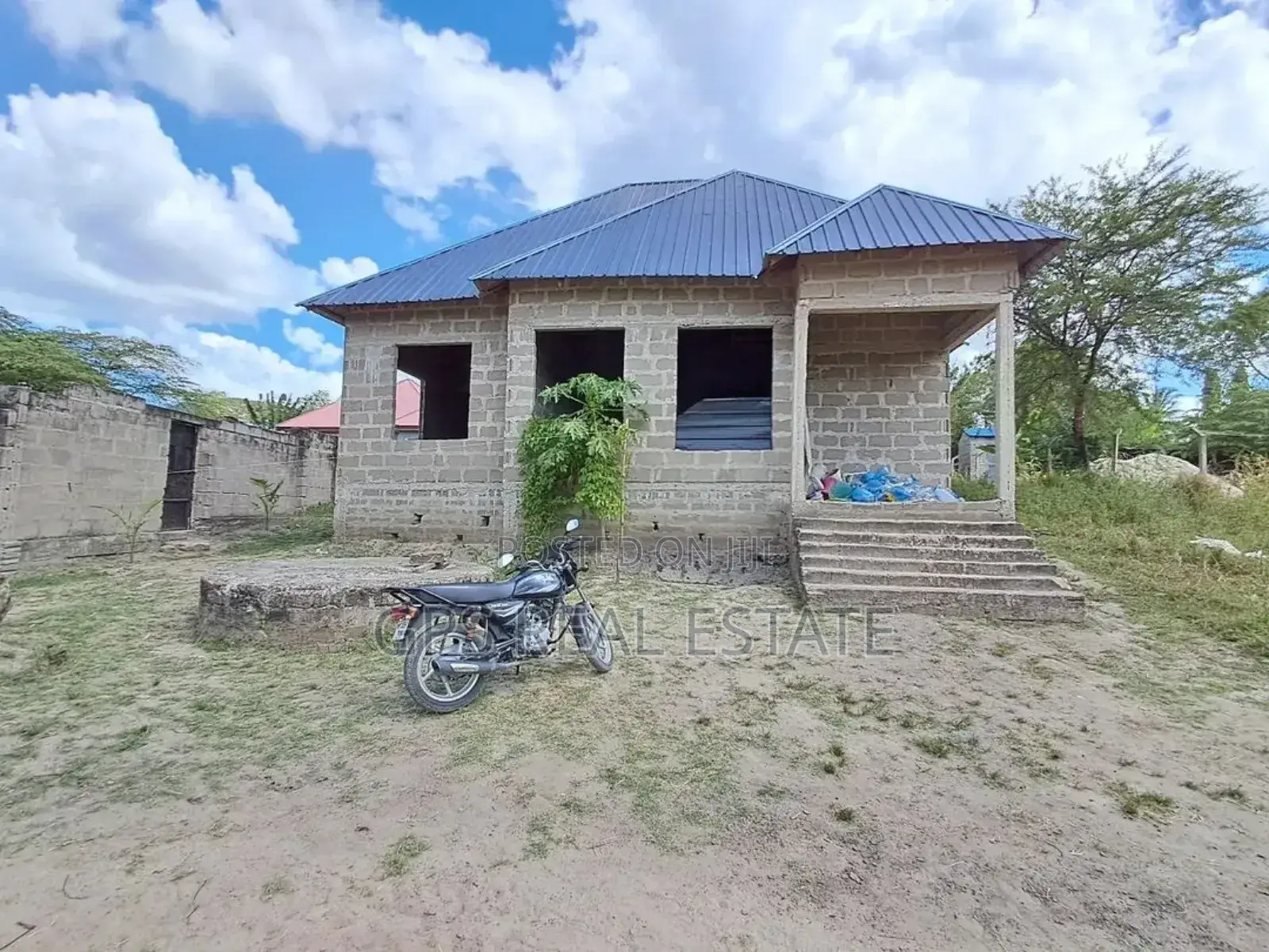 3bdrm House in Kiluvya Kwa Komba, Kinondoni for sale in Kinondoni