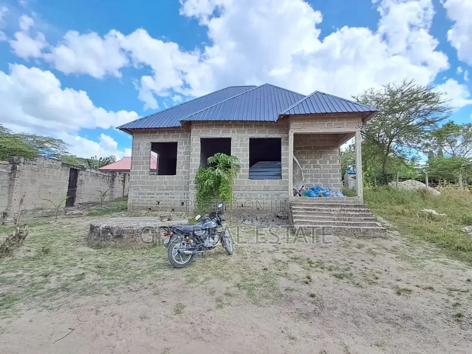 3bdrm House in Kiluvya Kwa Komba, Kinondoni for sale in Kinondoni