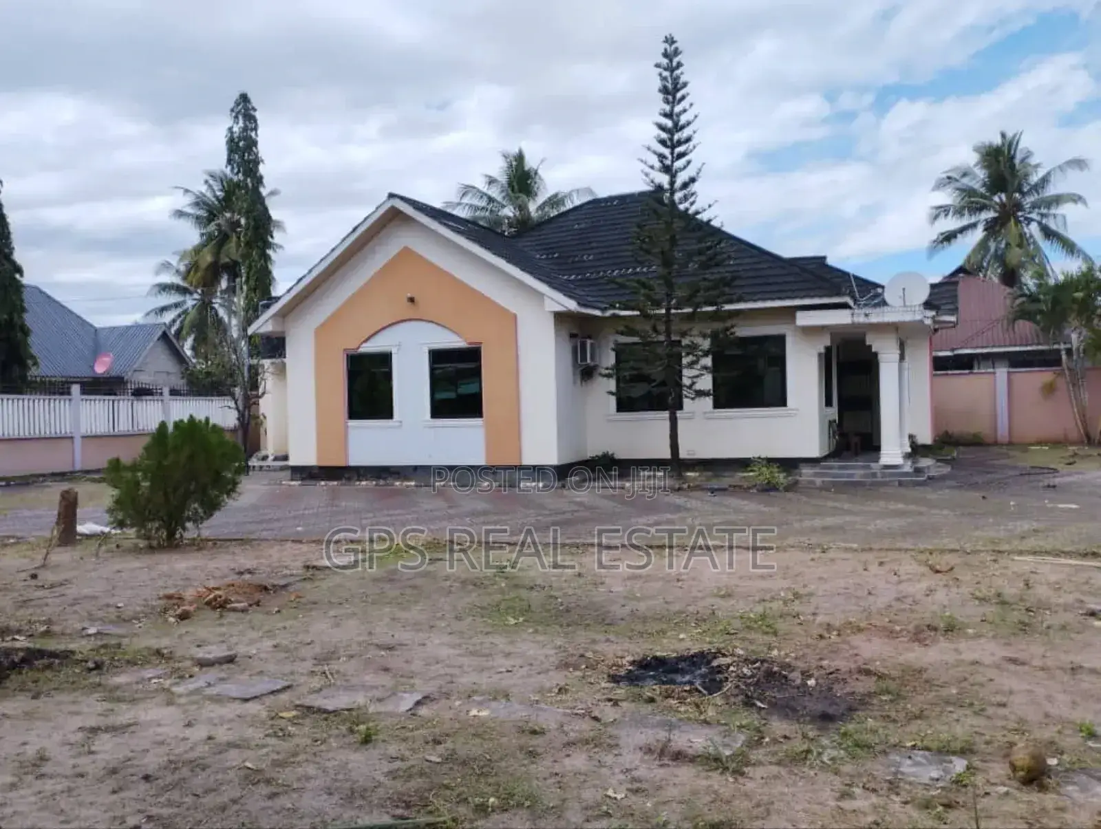 3bdrm House in Kivule Frem 10, Ilala for sale in Ilala