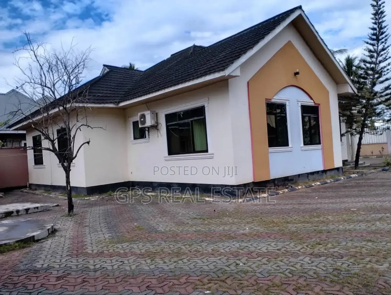 3bdrm House in Kivule Frem 10, Ilala for sale in Ilala