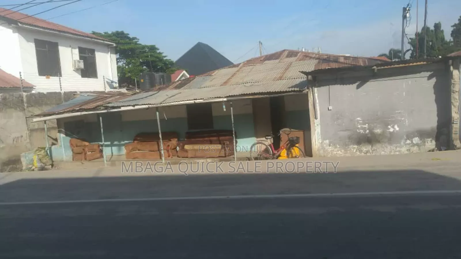 8bdrm House in Kinondoni Biafra for sale in Kinondoni