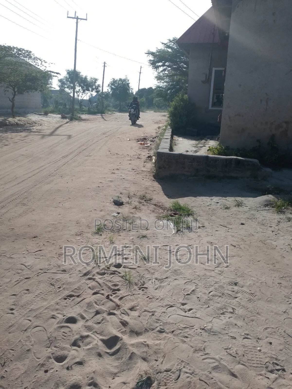 Eneo Sqmita 1800 La Kibiashara Linauzwa Ml 65 Majohe Rada. in Ilala