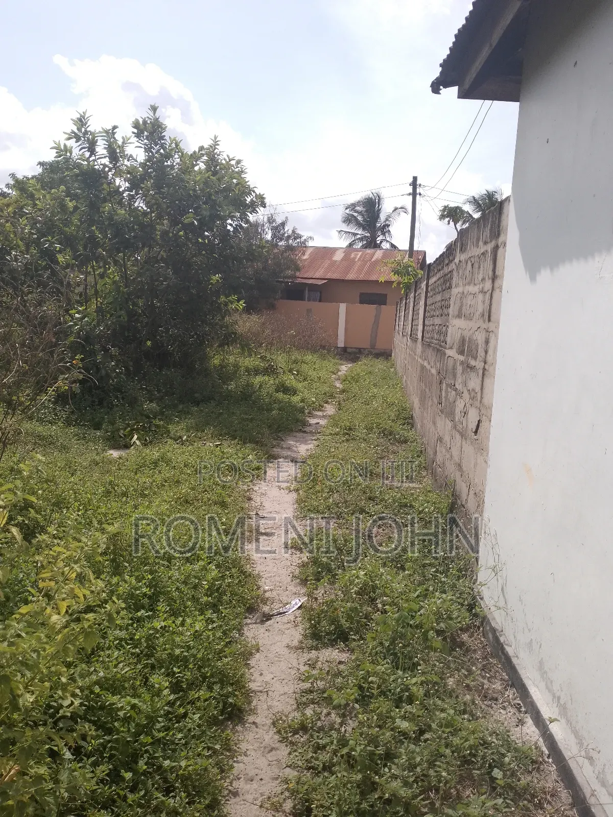 Eneo Sqmita 300 Linauzwa Milioni 8.5 Moshibar Sukumalendi. in Ilala