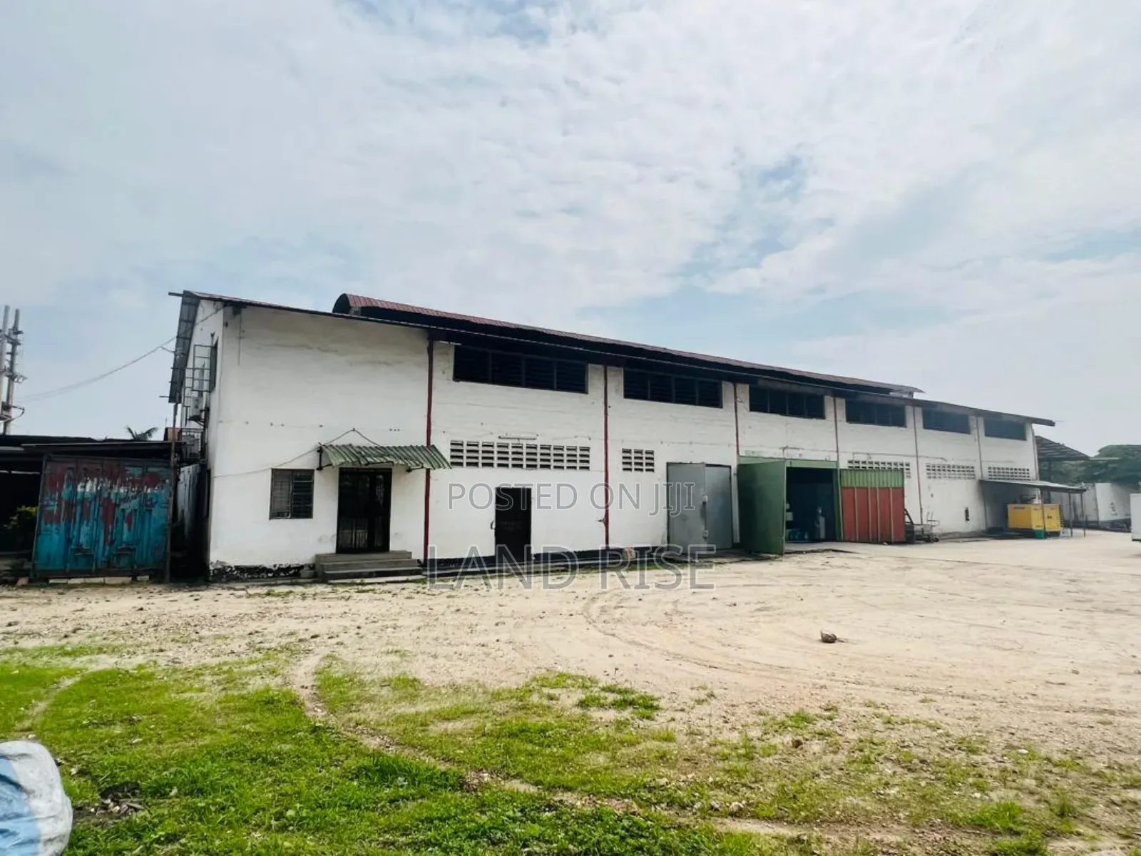 Warehouse and Yard for Sale in Chang'ombe