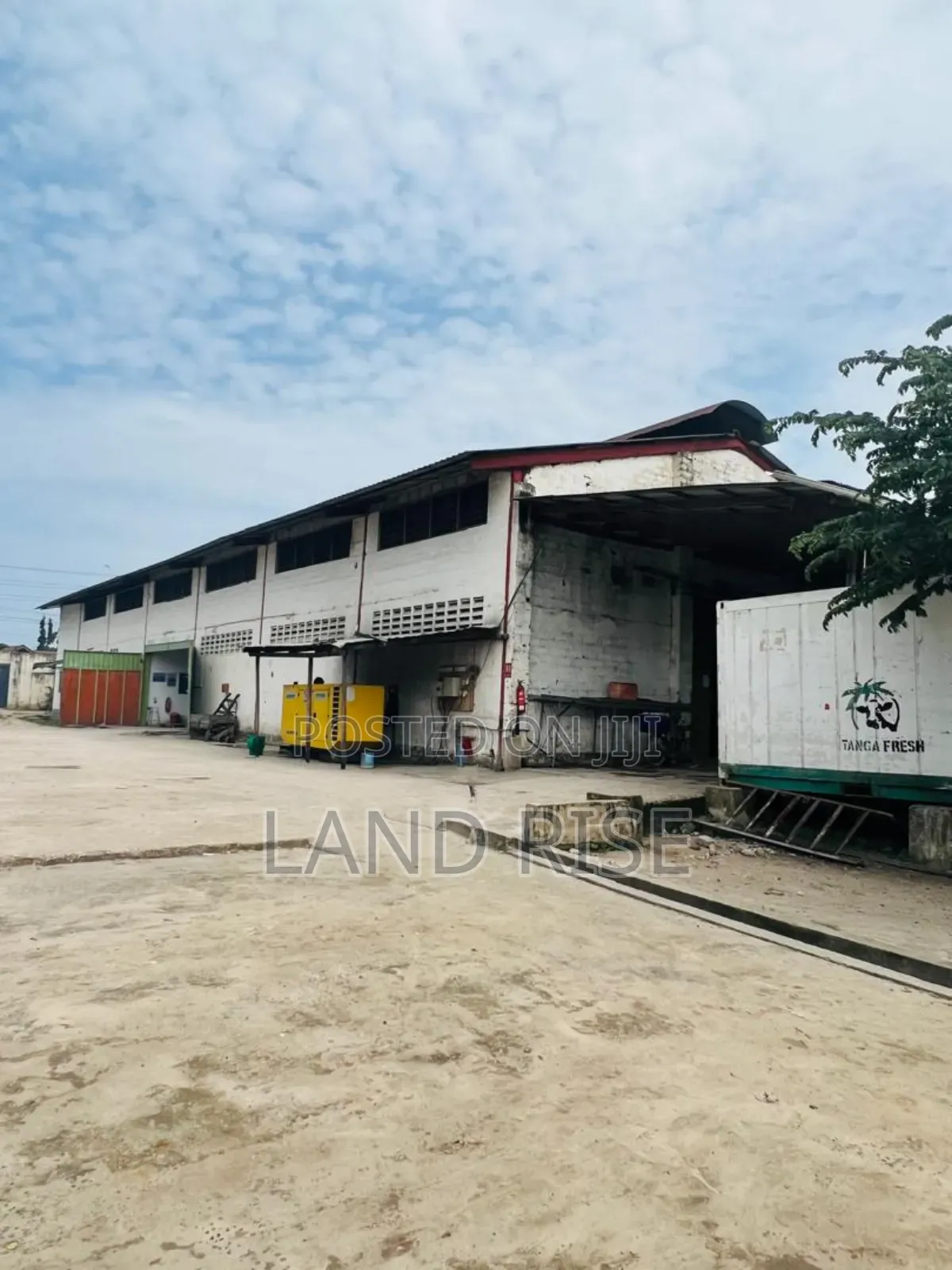 Warehouse and Yard for Sale in Chang'ombe