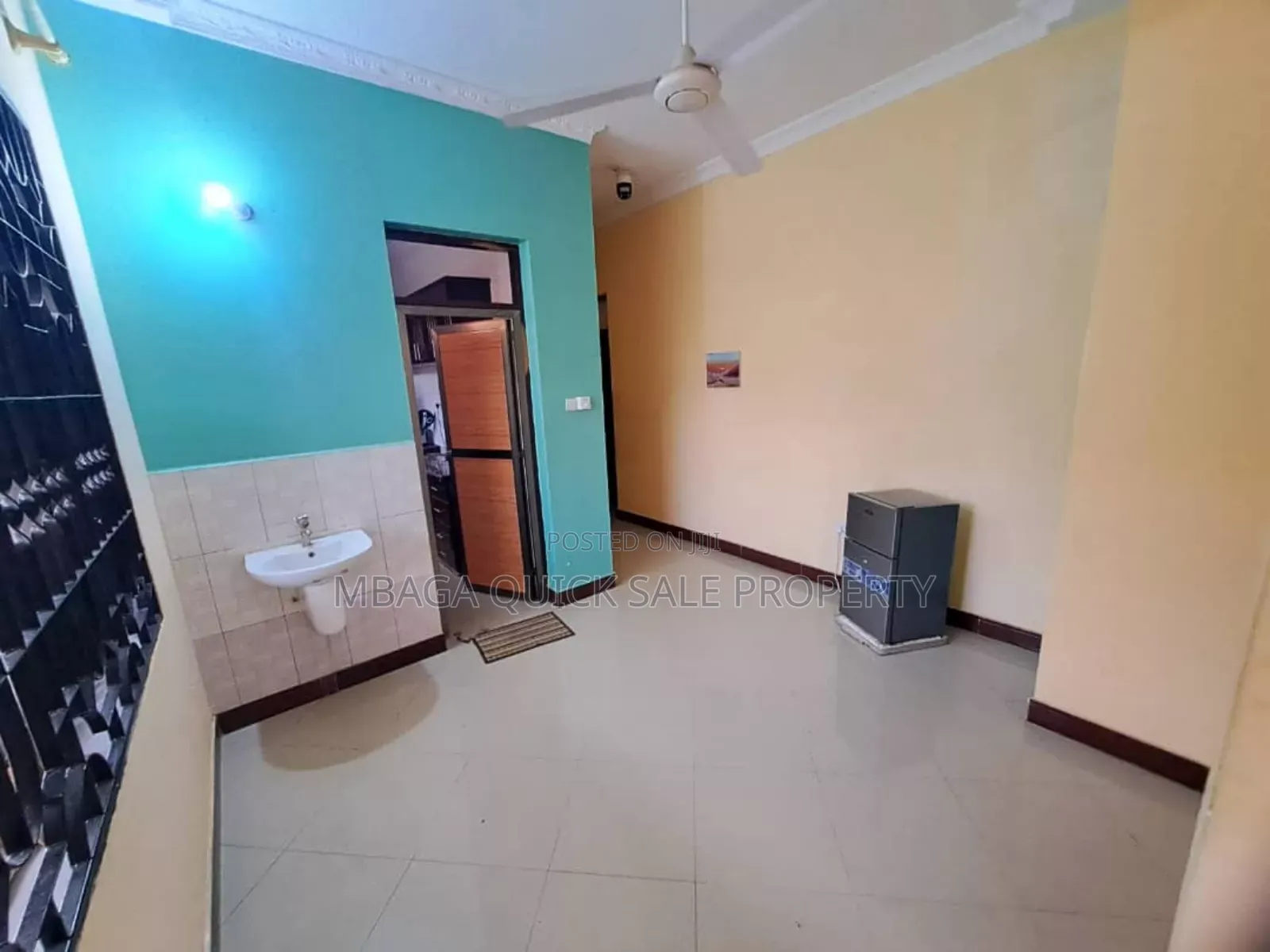 4bdrm Apartment in City Center, Upanga West for sale in Upanga West