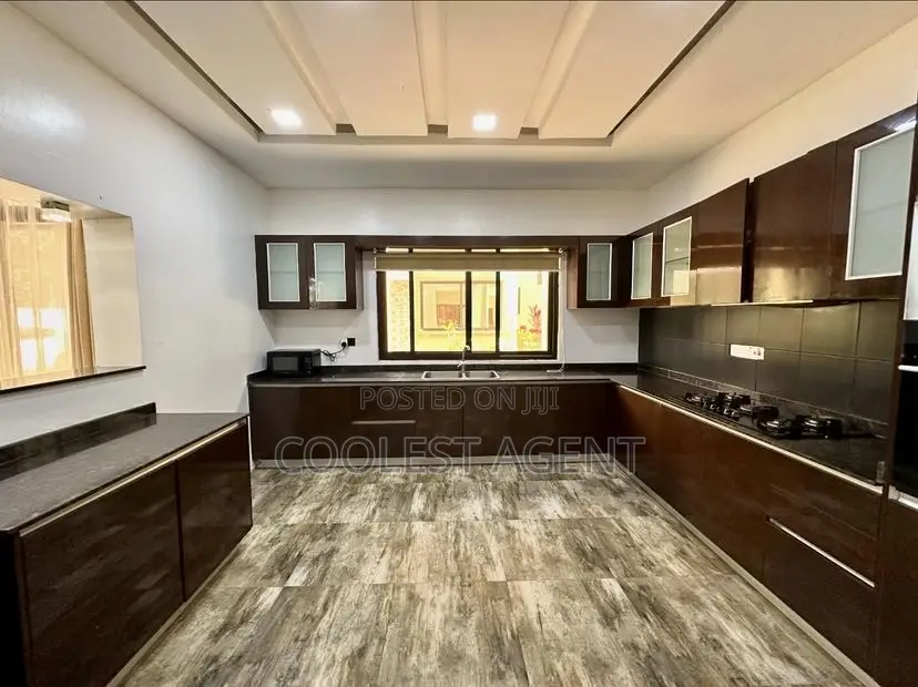 Furnished 4bdrm Villa in Masaki, Kinondoni for rent in Kinondoni