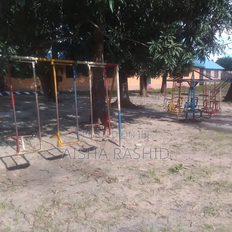 Shule Ya Msingi Inauzwa in Mbezi