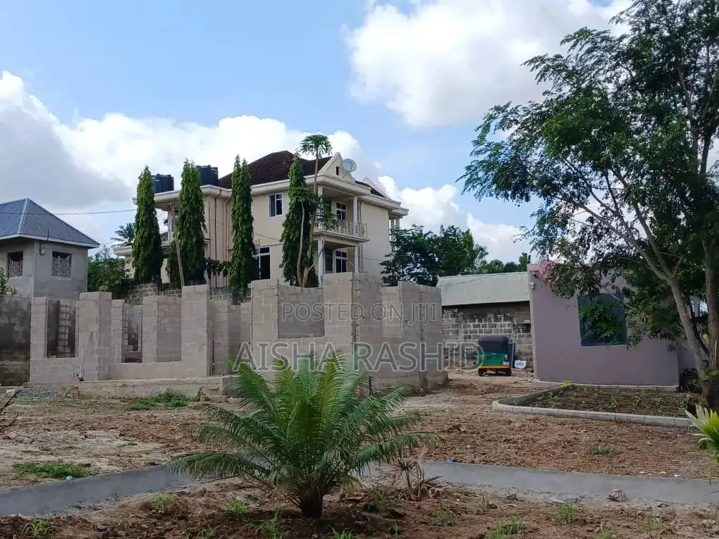 Kiwanja Kizur Kwa Ajili Ya Makazi in Mbezi