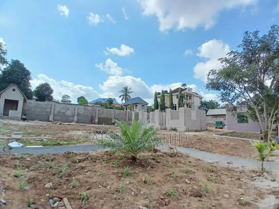 Kiwanja Kizur Kwa Ajili Ya Makazi in Mbezi