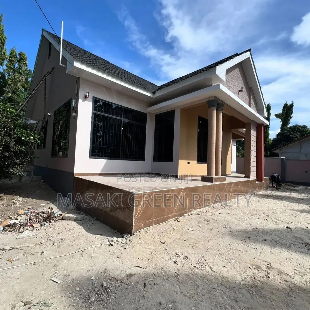 3bdrm House in Ununio Estate, Kinondoni for sale in Kinondoni