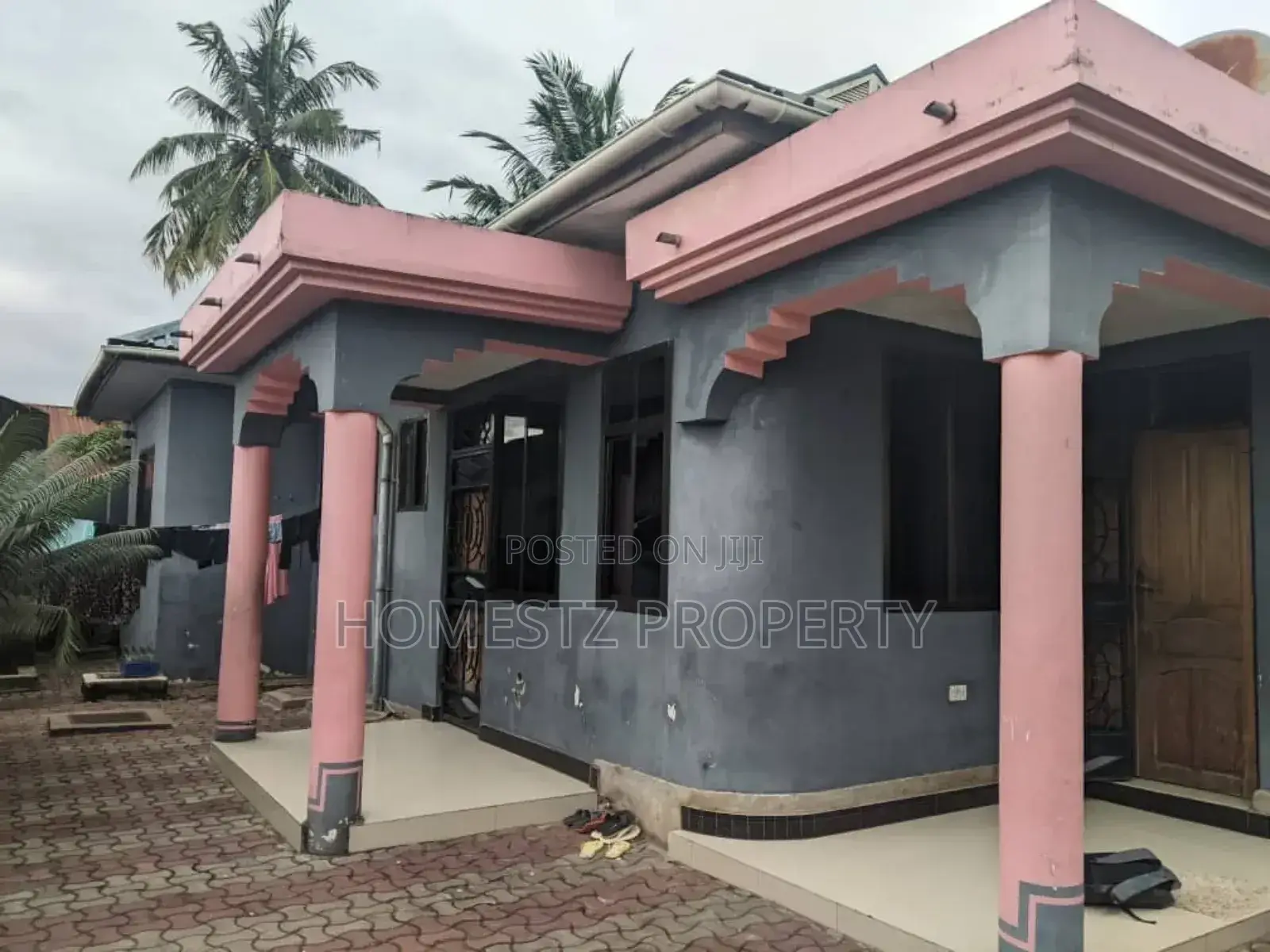 3bdrm House in Makongo Juu, Kinondoni for sale in Kinondoni