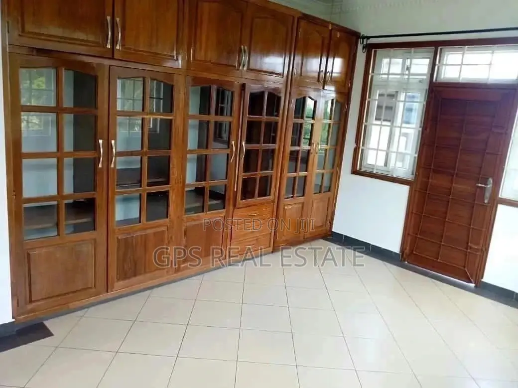 5bdrm House in Kinondoni for Rent in Kinondoni