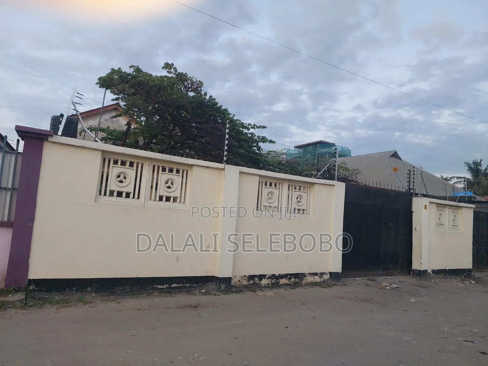 5bdrm Bungalow in Sinza Palestina Low, Kinondoni for sale in Kinondoni