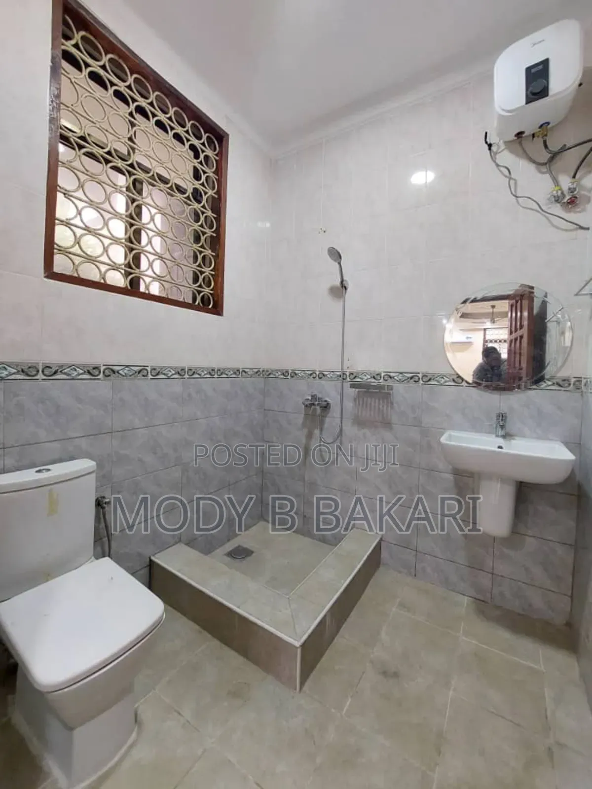 8bdrm House in Mikocheni for rent in Mikocheni