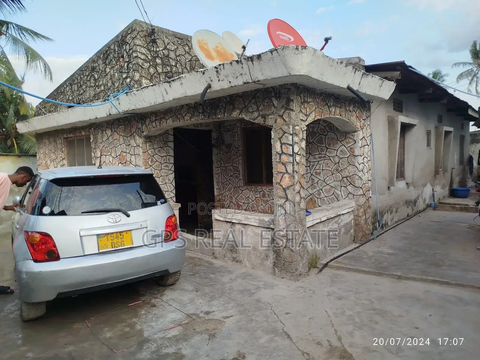 18bdrm House in Kijitonyama, Kinondoni for sale in Kinondoni