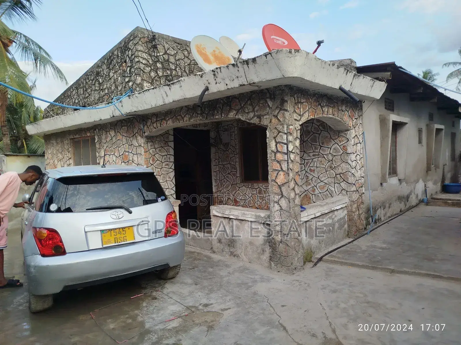 18bdrm House in Kijitonyama, Kinondoni for sale in Kinondoni