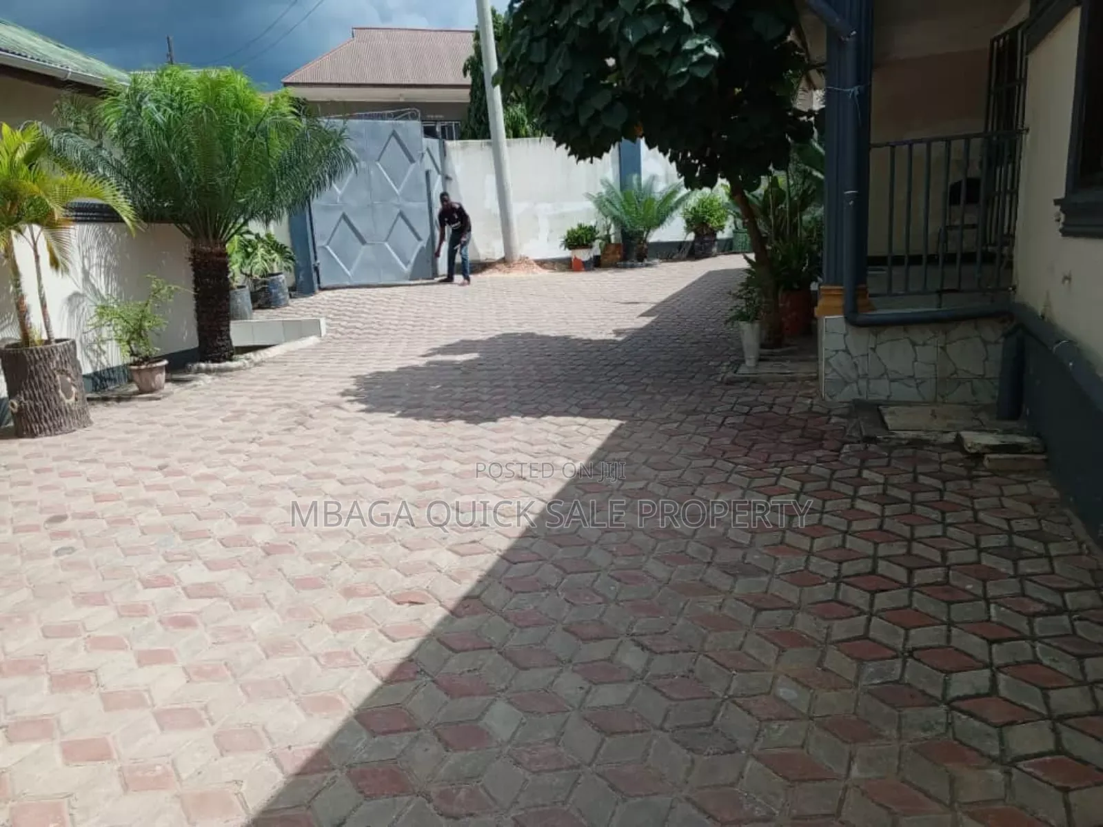 6bdrm House in Mbezi Center for sale in Mbezi