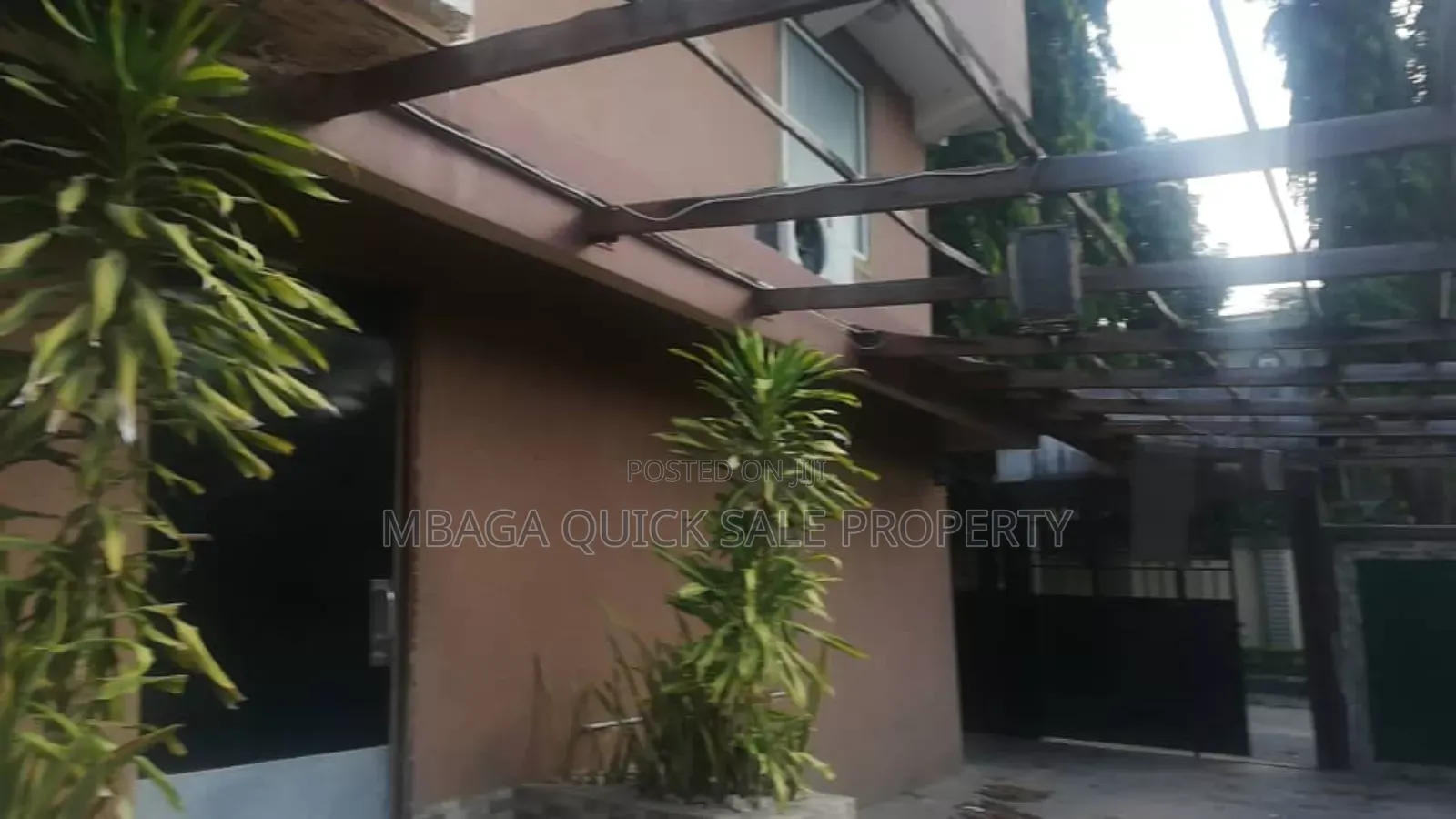 Reustaurent for Rent at Msasani USD 2500 in Msasani