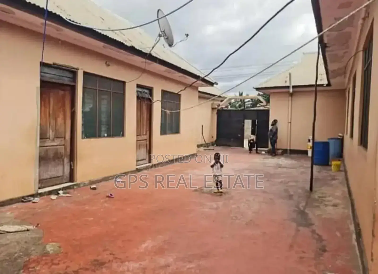 11bdrm House in Mbagala Zackiem, Temeke for sale in Temeke