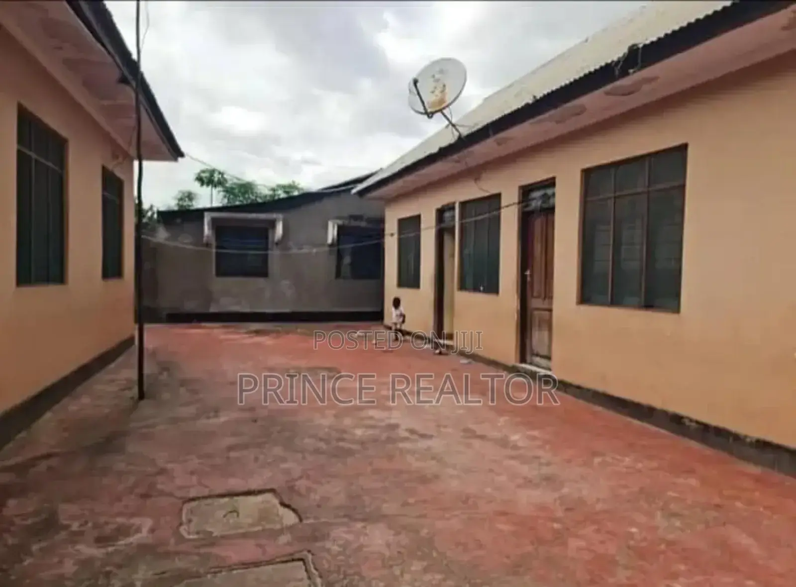 11bdrm House in Mbagala Zackiem, Temeke for sale in Temeke