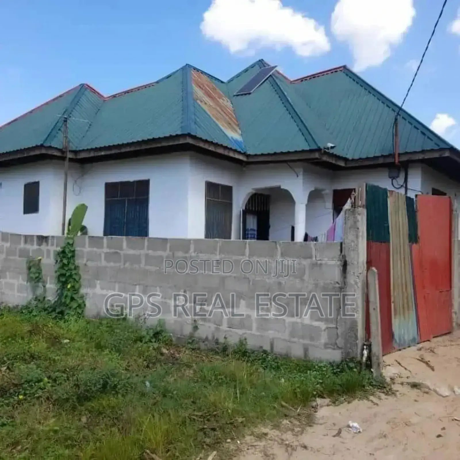 3bdrm House in Tabatasegera, Kinondoni for sale in Kinondoni