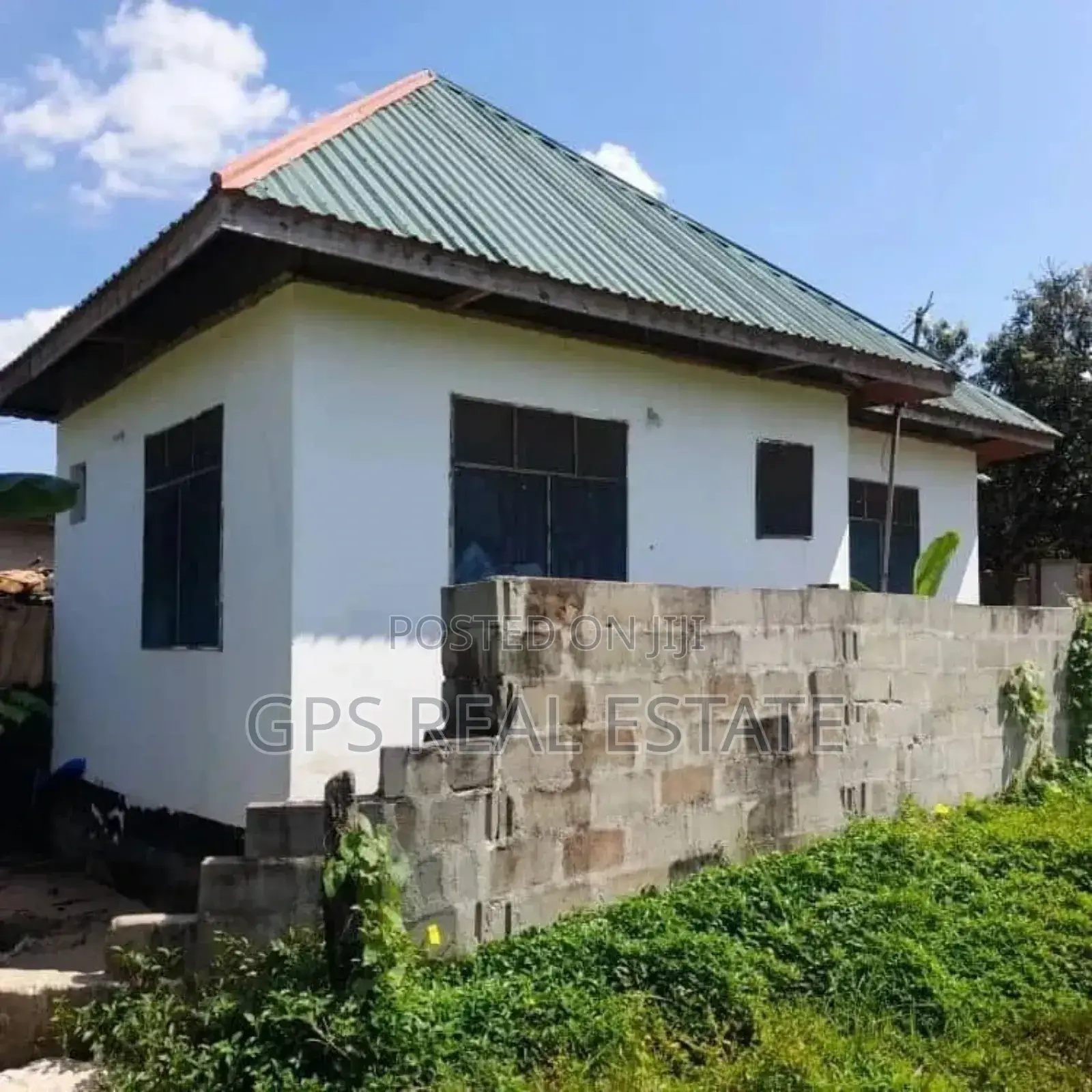 3bdrm House in Tabatasegera, Kinondoni for sale in Kinondoni