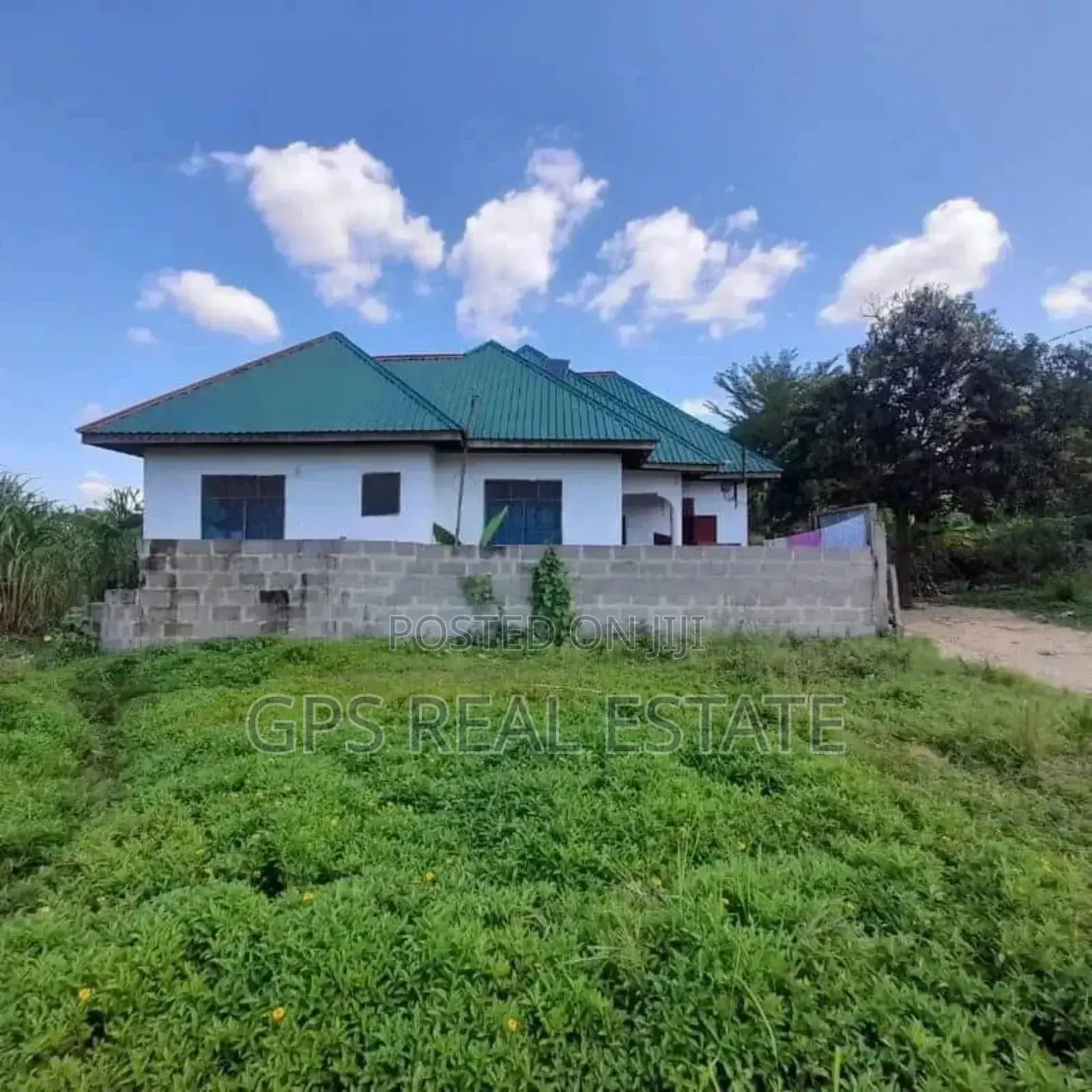 3bdrm House in Tabatasegera, Kinondoni for sale in Kinondoni