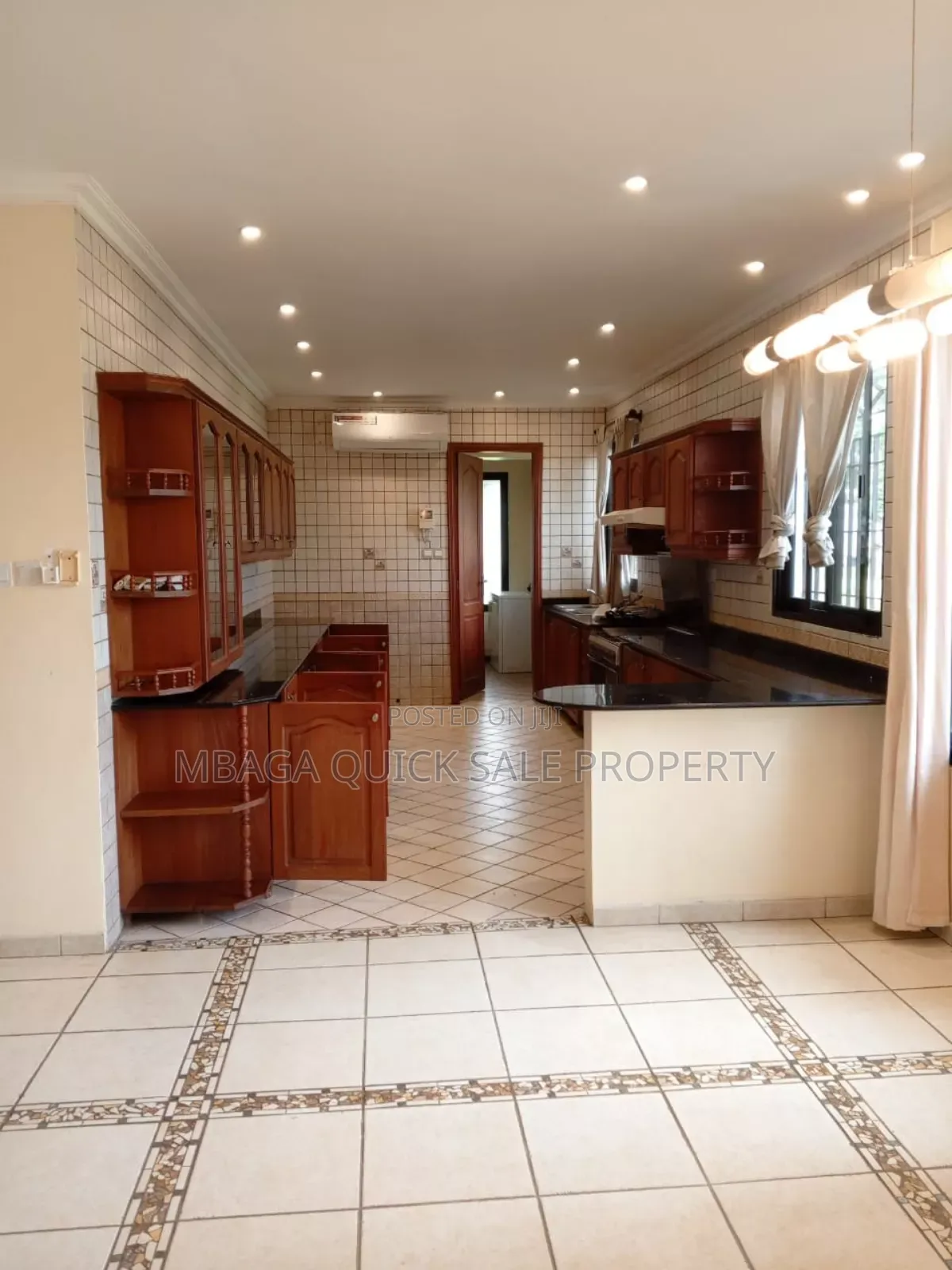 4bdrm House in Kawe for sale in Kawe