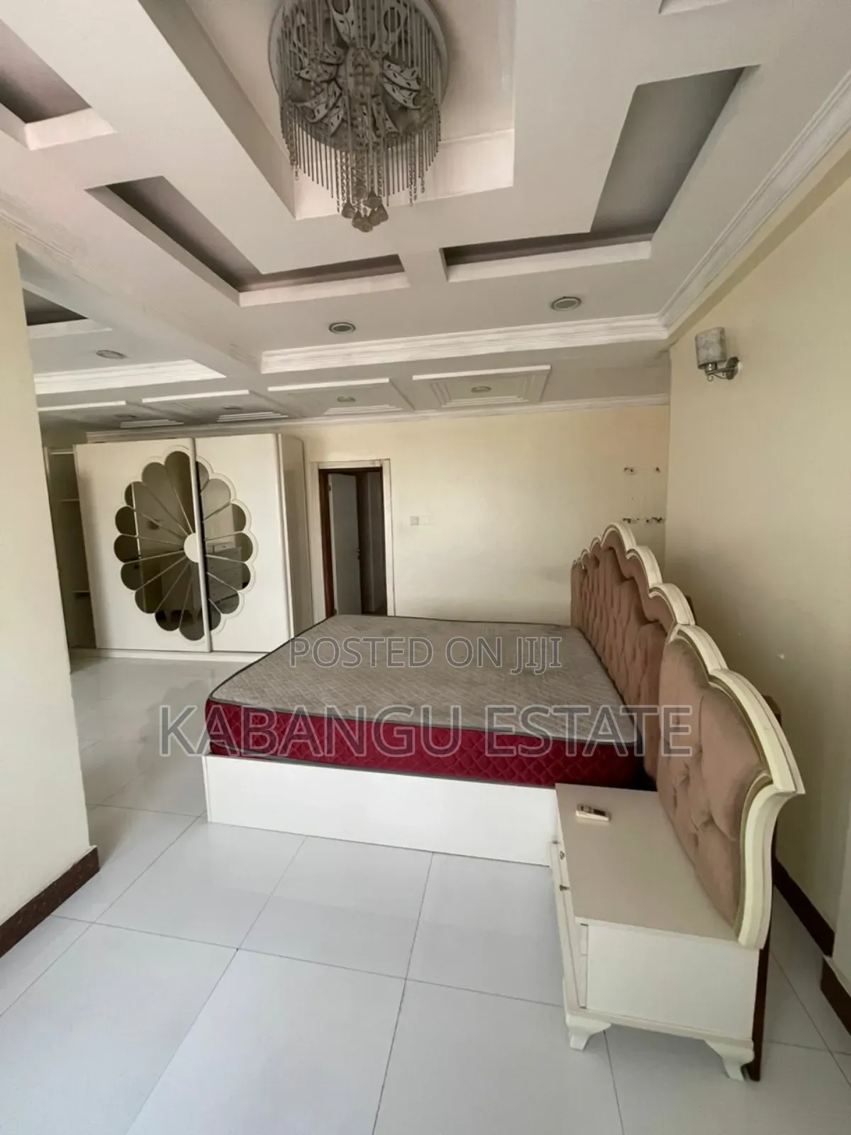 3 Bedrooms Penthouse for Rent Kariakoo in Kariakoo