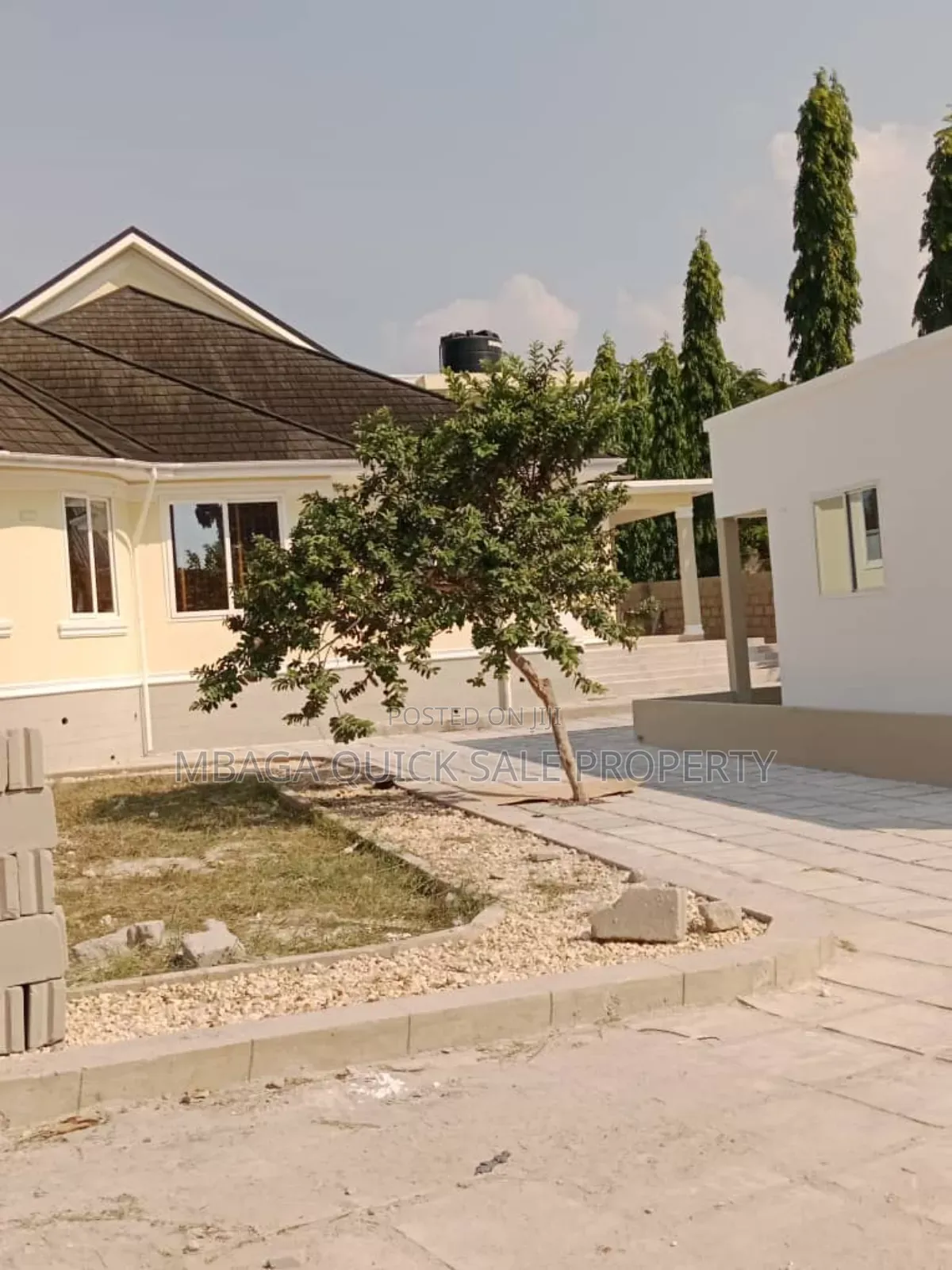 5bdrm House in Goba for rent in Goba