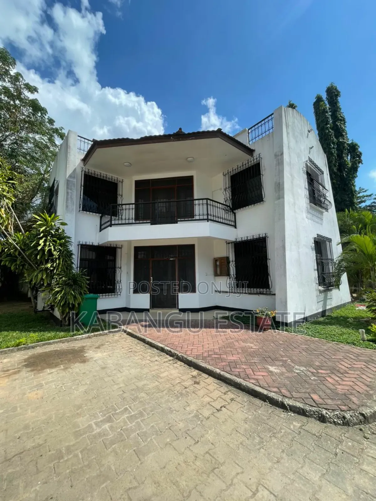 Furnished 4bdrm Villa in Ada Estates for rent in Ada Estate
