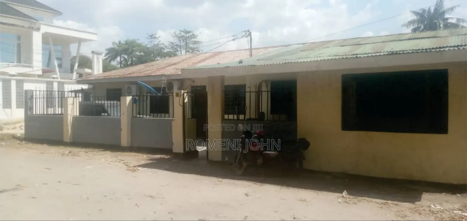 5bdrm Apartment in Tanzania Daresalaam, Ilala for sale in Ilala
