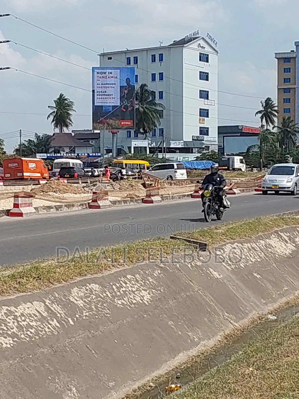 Office Space Flat Nzima Kubwa Sana in Kinondoni