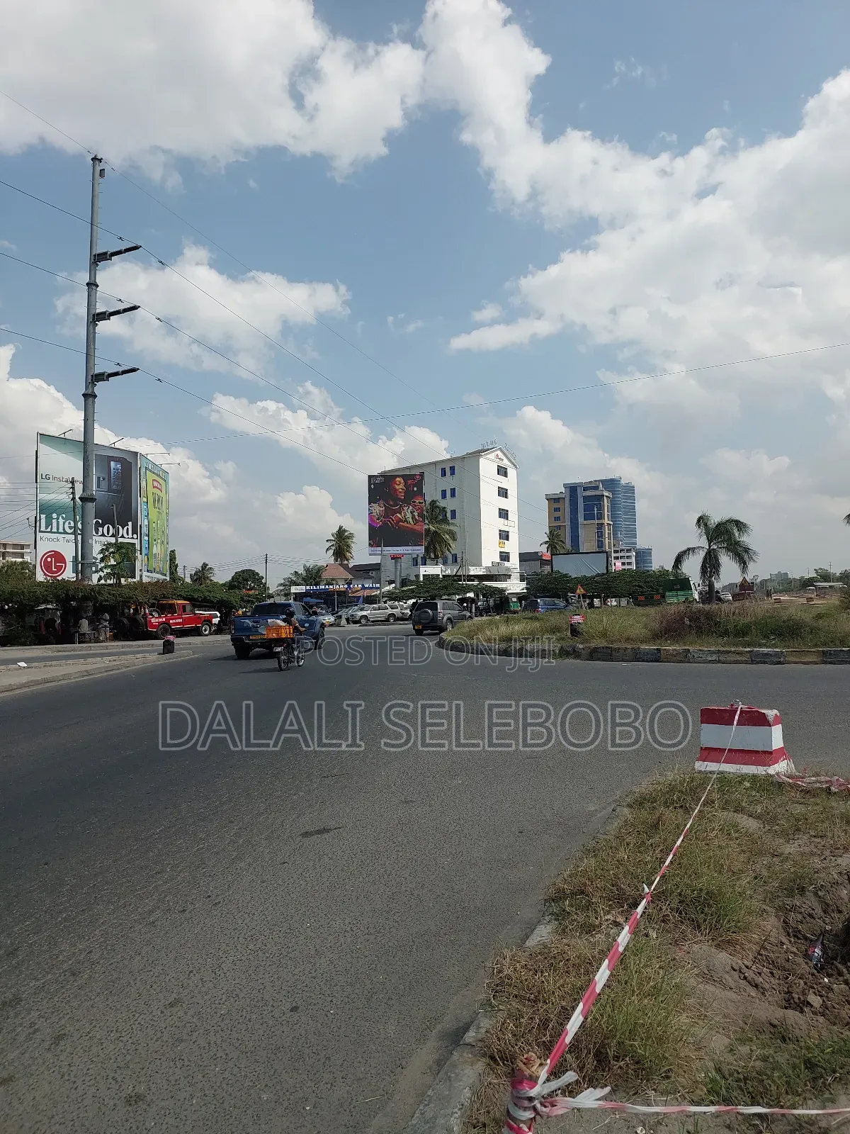 Office Space Flat Nzima Kubwa Sana in Kinondoni