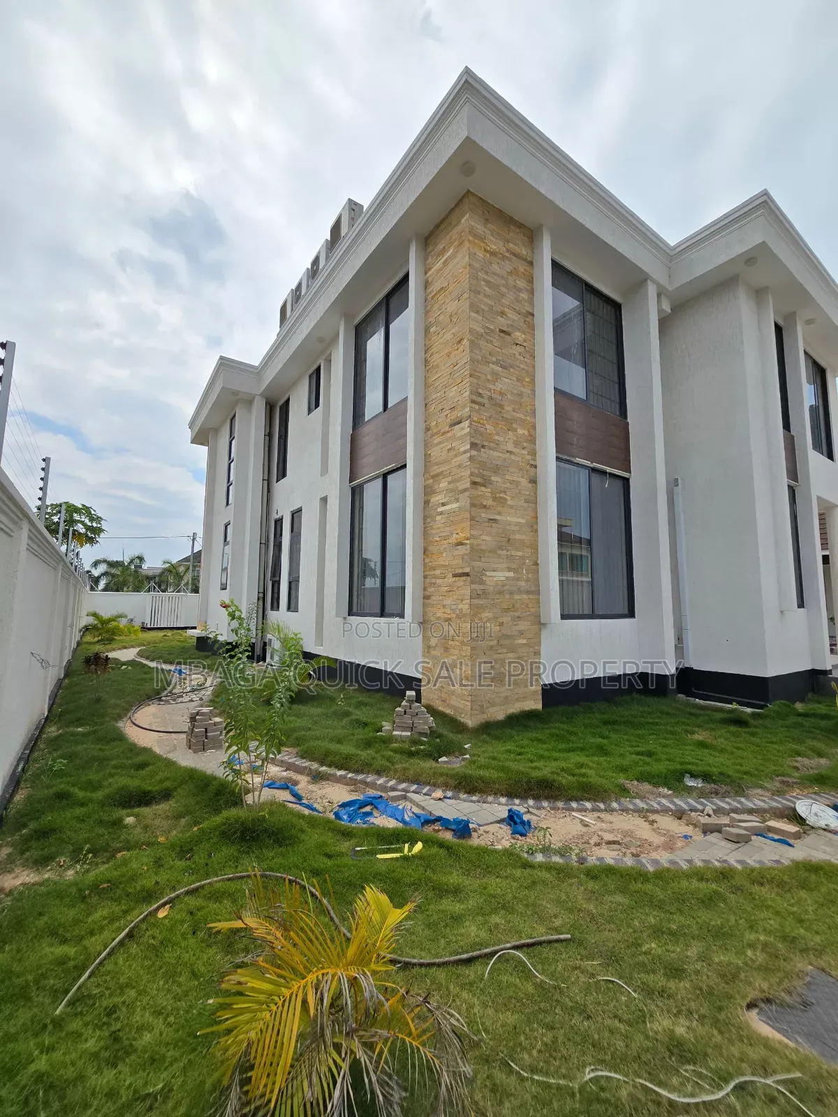 4bdrm House in Mbweni Mpiji for sale in Mbweni