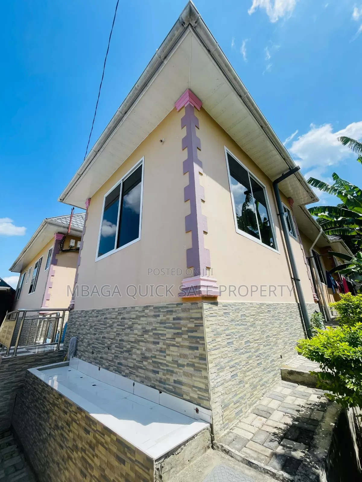 7bdrm Apartment in Mbezi Msuguri, Goba for sale in Goba