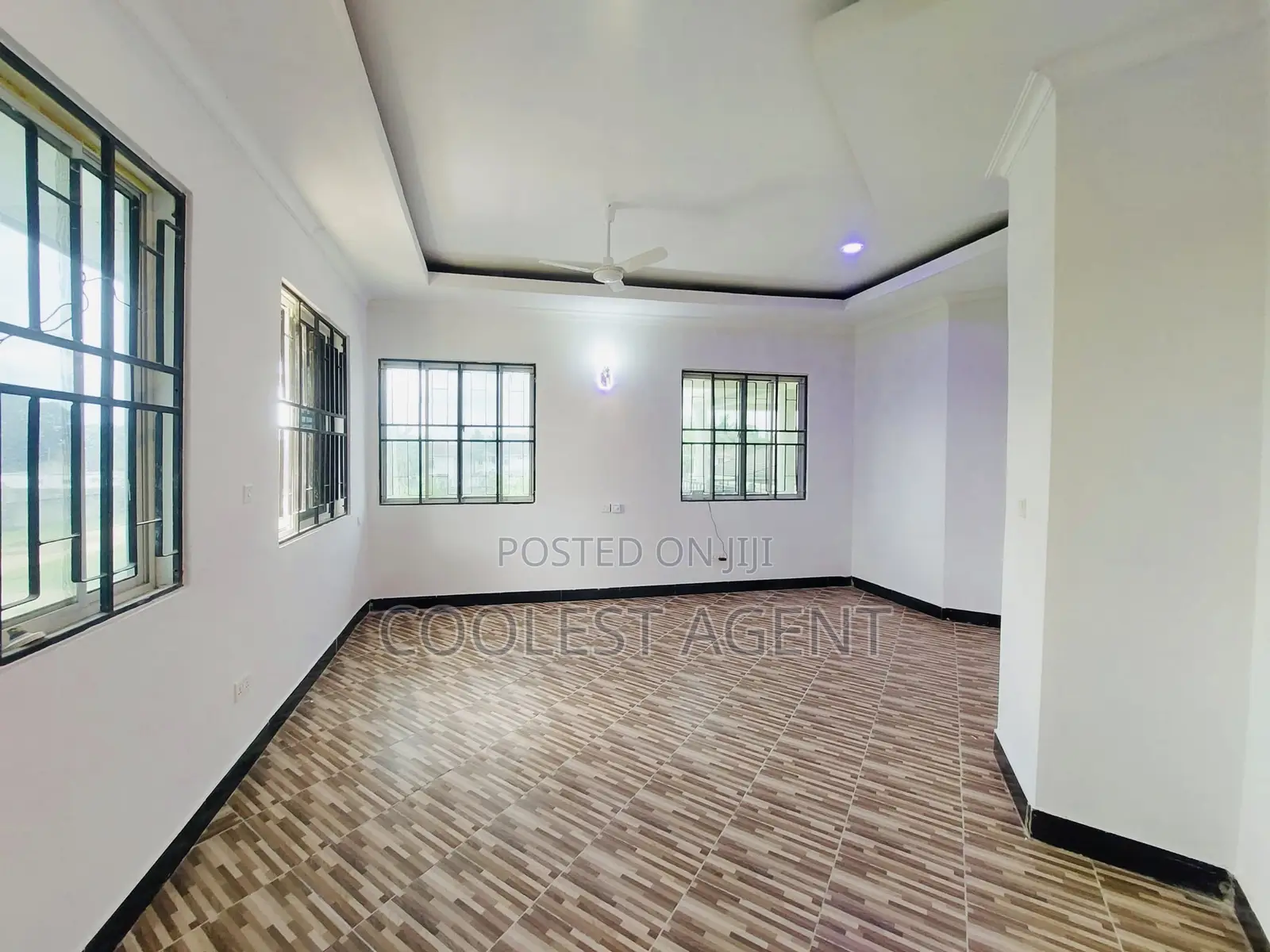7bdrm Bungalow in Mbezibeach, Kinondoni for rent in Kinondoni