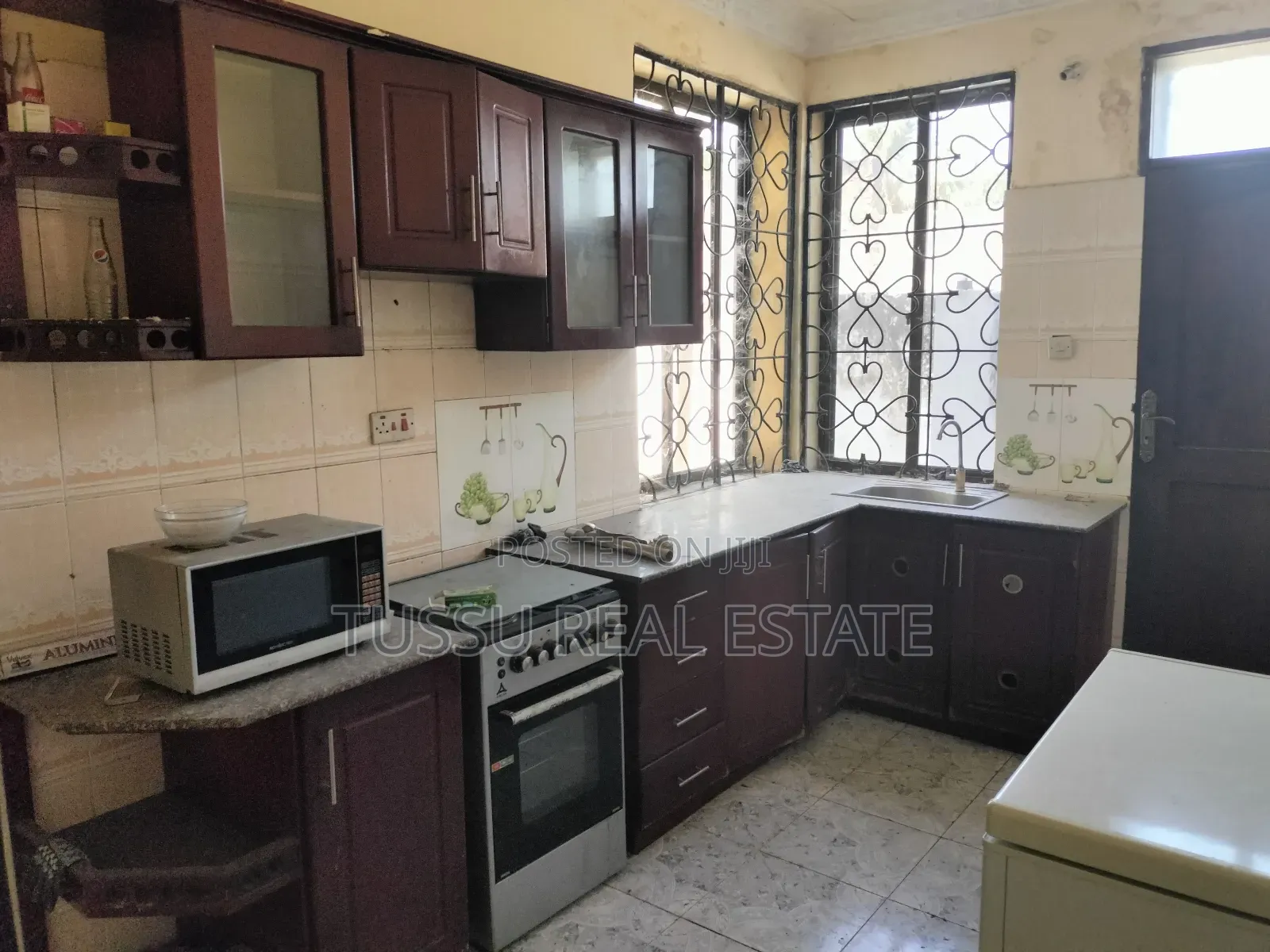 5bdrm House in Ununio Beach, Kinondoni for sale in Kinondoni