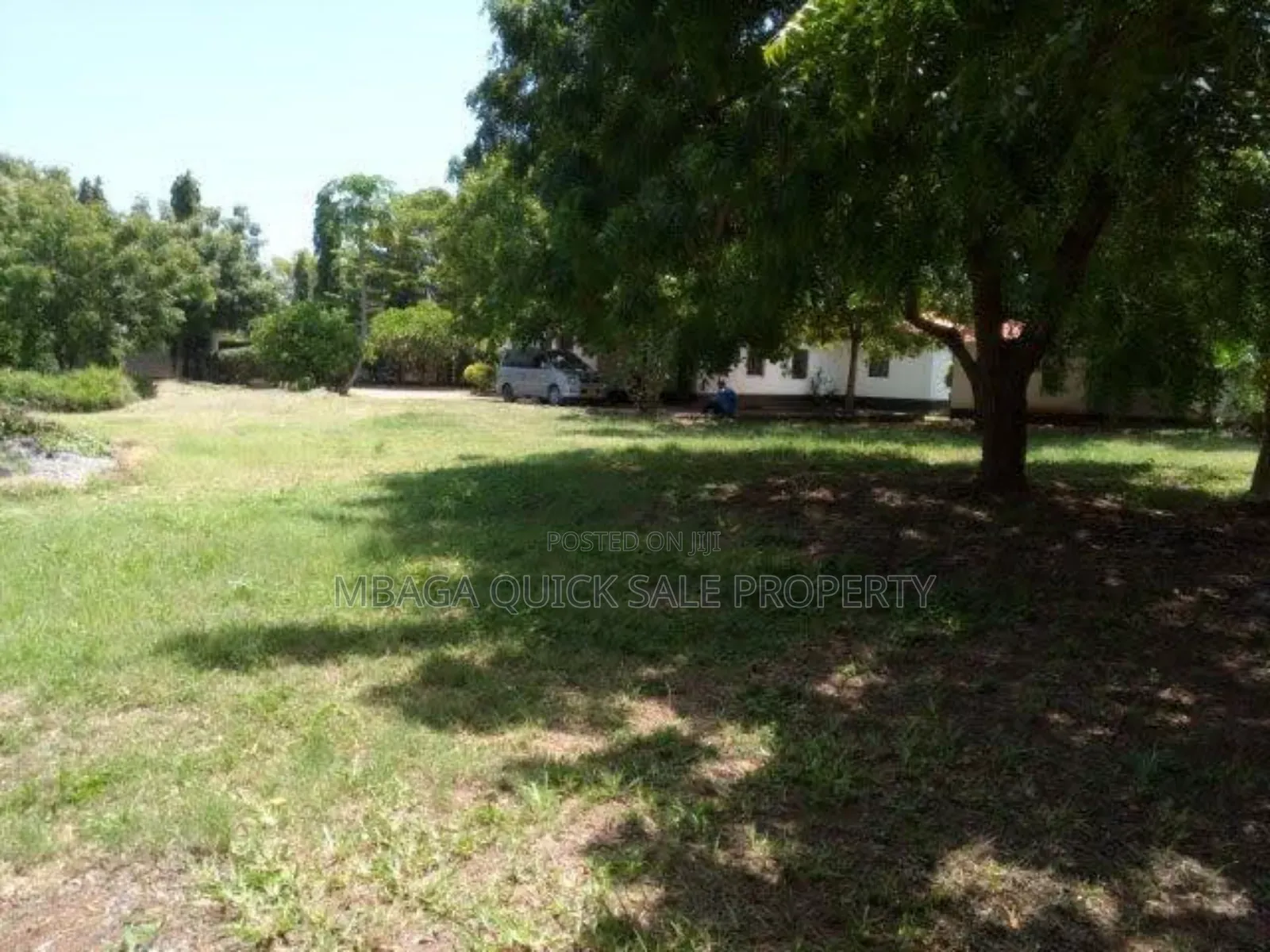 3bdrm House in Oyster Bay for sale in Oyster Bay