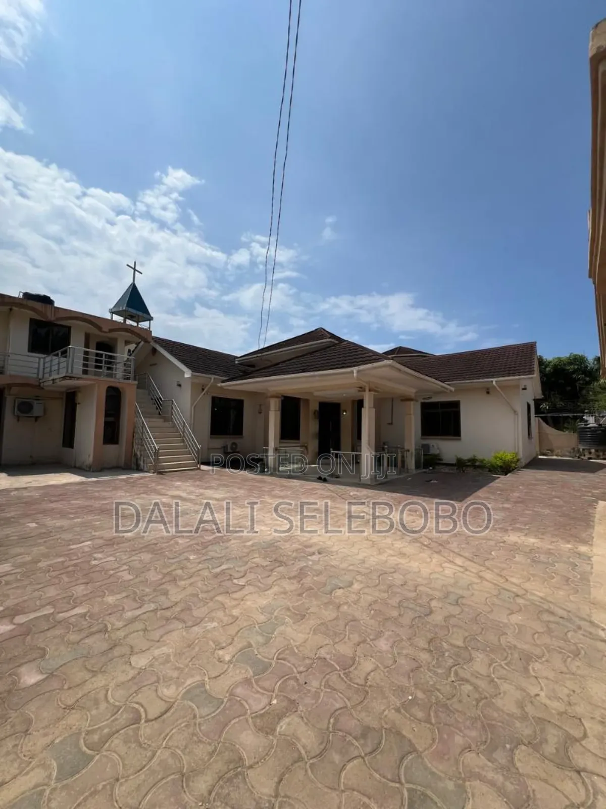 4bdrm Penthouse in Ununio, Kinondoni for sale in Kinondoni