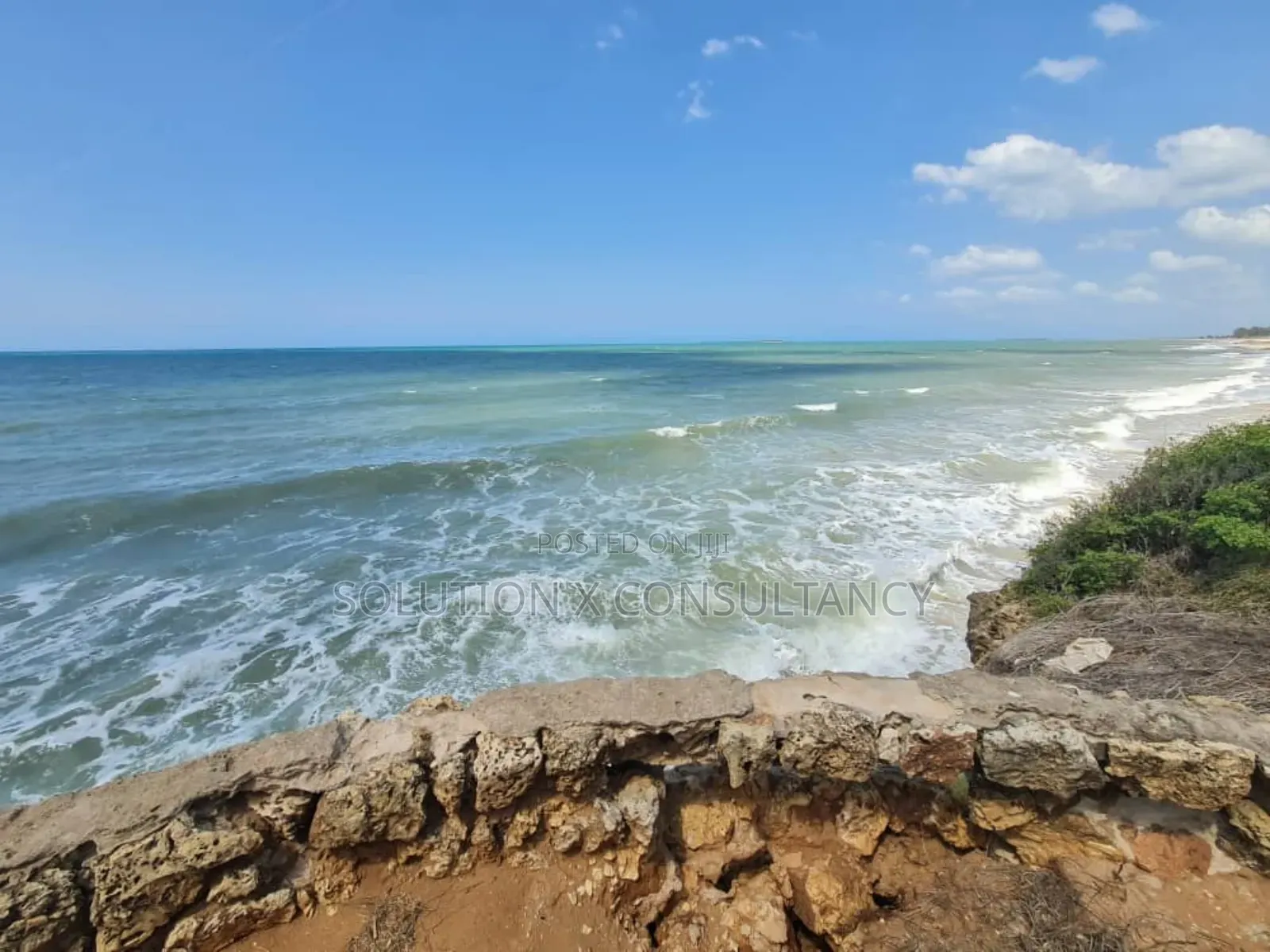 Beach Plot for Sale at Bahari Beach in Mlimani