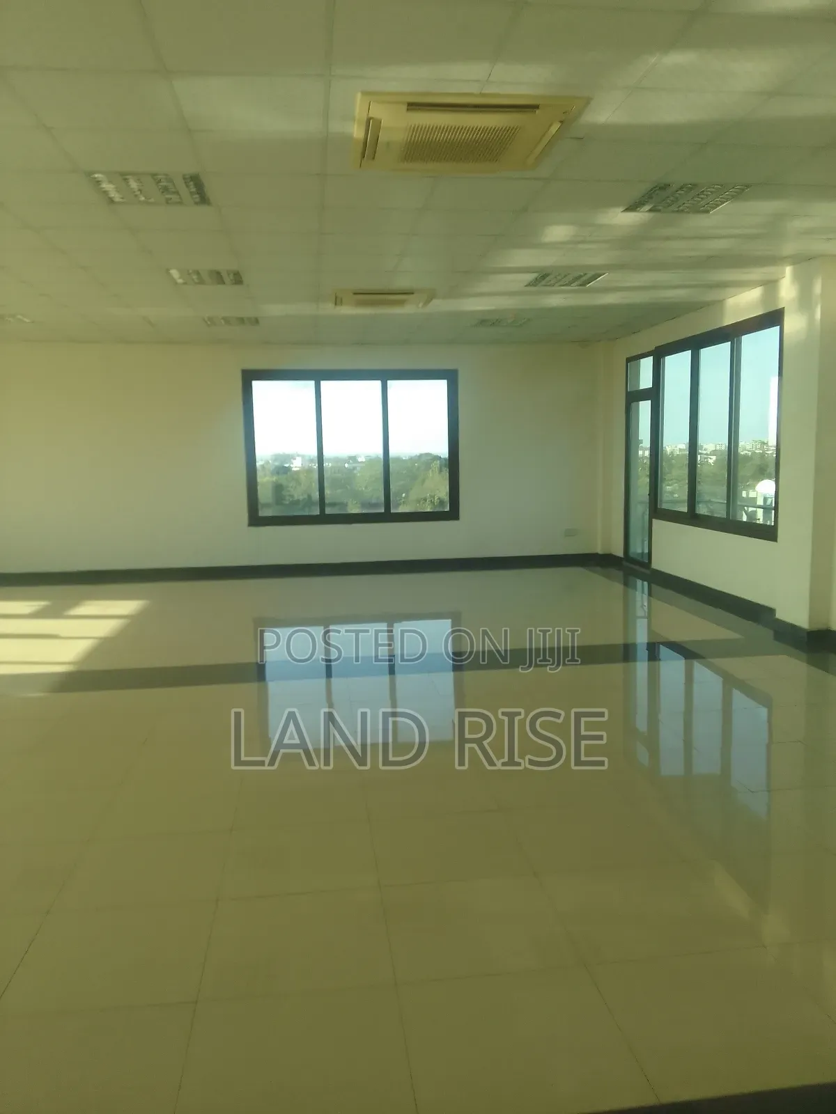 Office Space With 200 SQM in Makumbusho in Kijitonyama