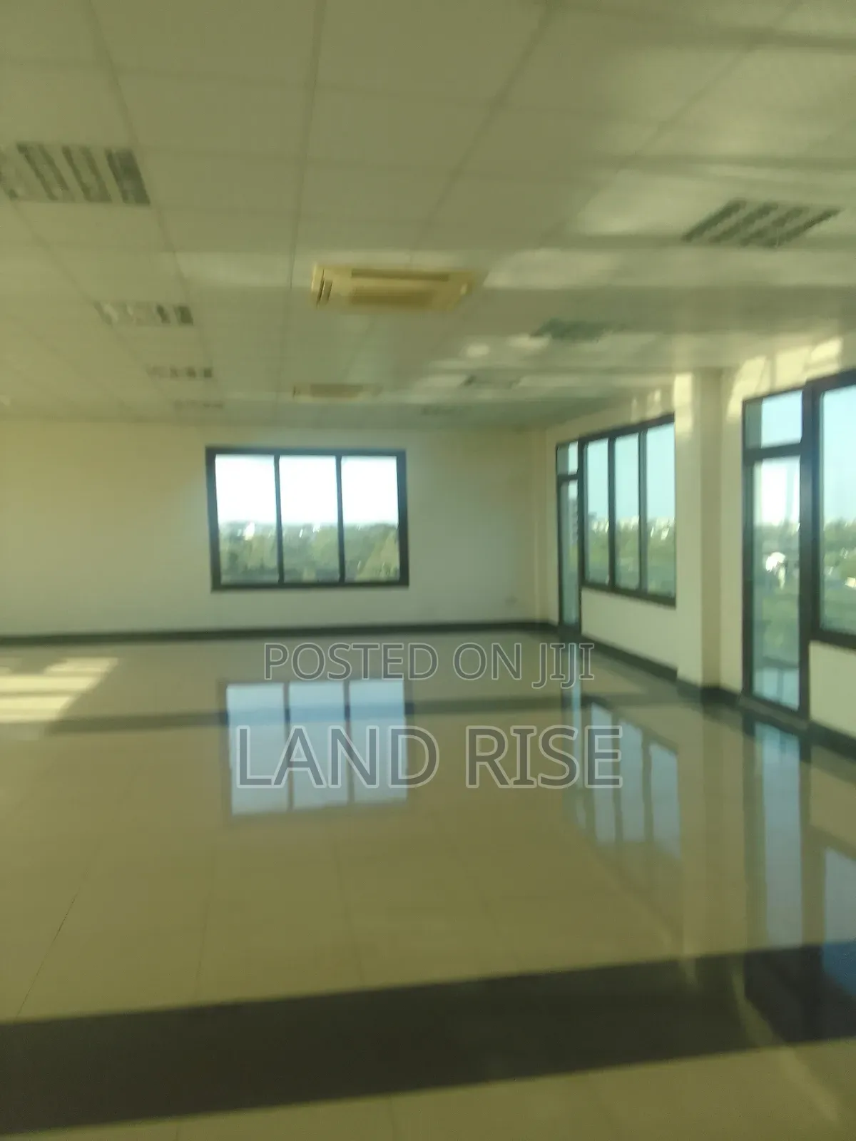 Office Space With 200 SQM in Makumbusho in Kijitonyama