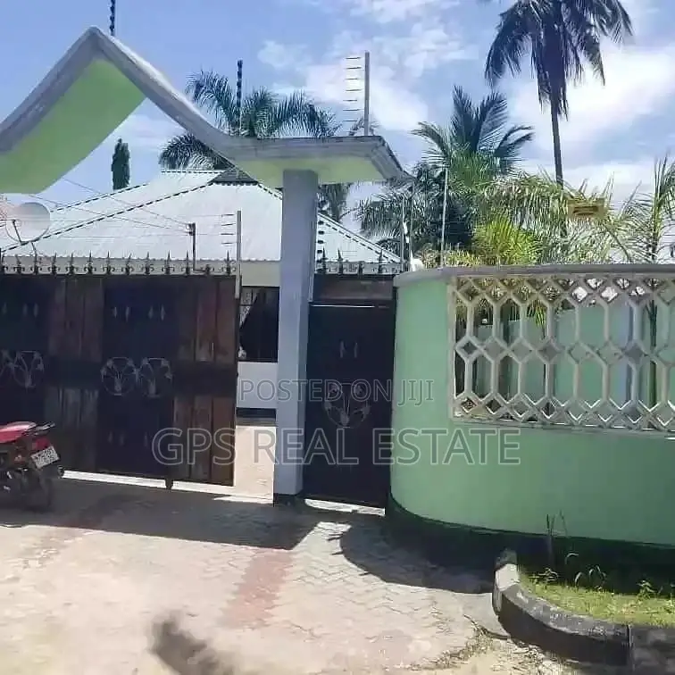 A Very Good House For Sale in Kigamboni